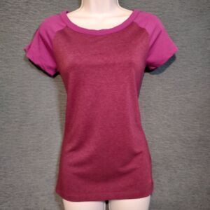 Nike zippered back, golf top size small